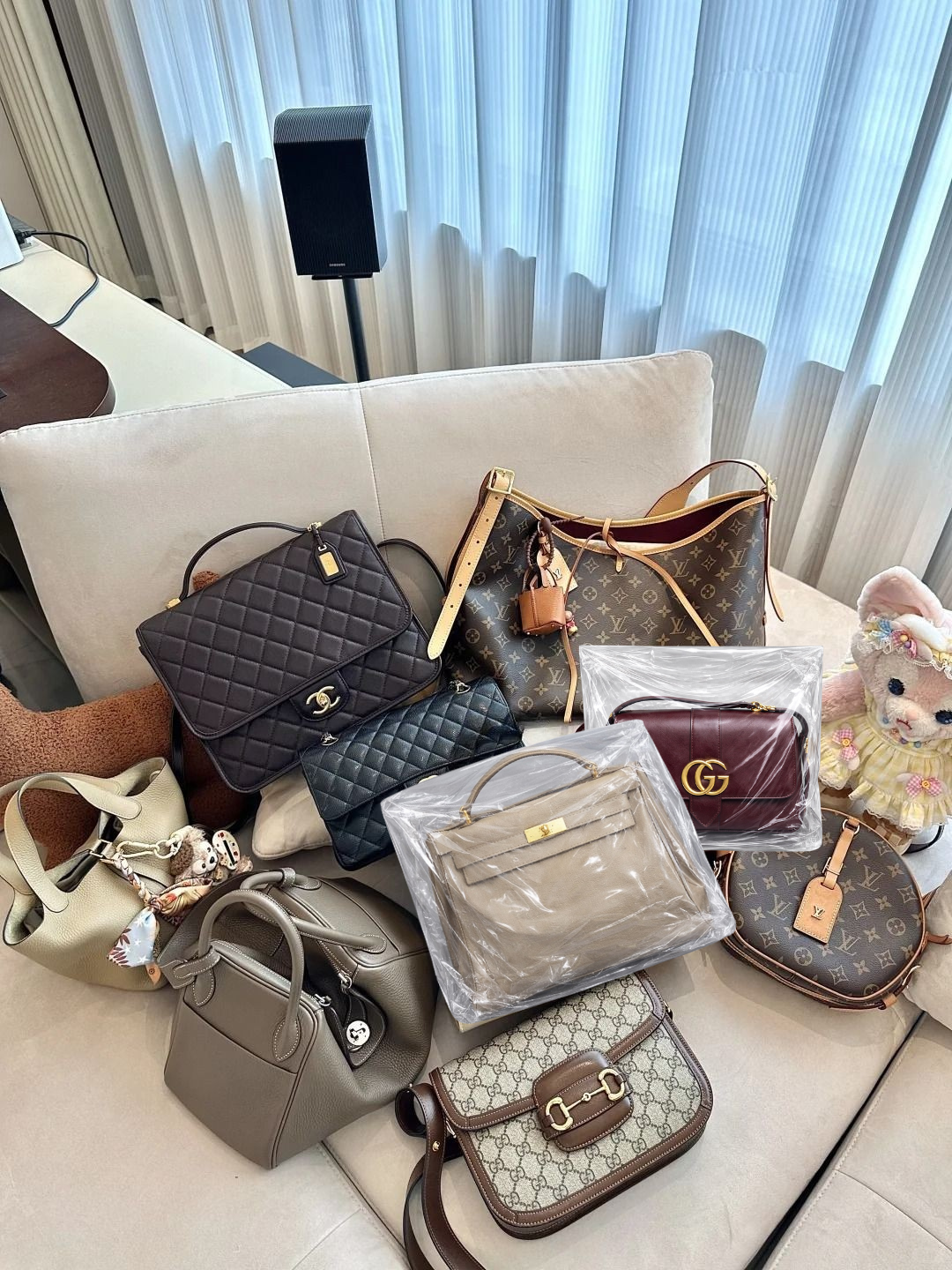 Luxury Bags Supplier